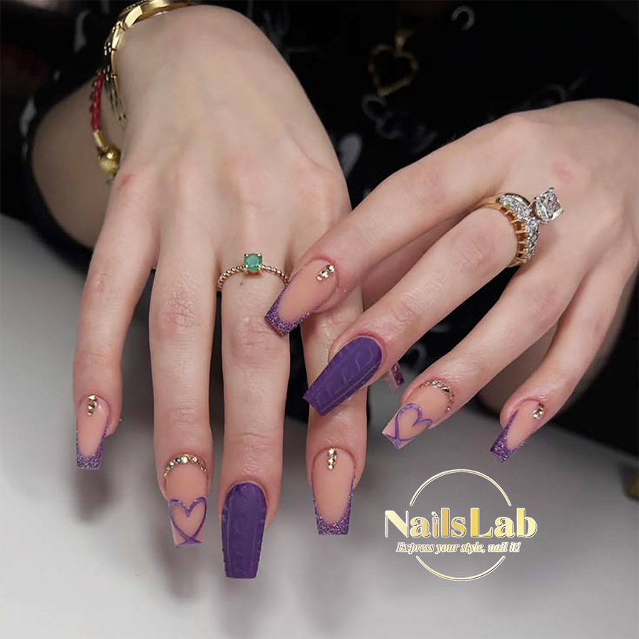 Nails Lab